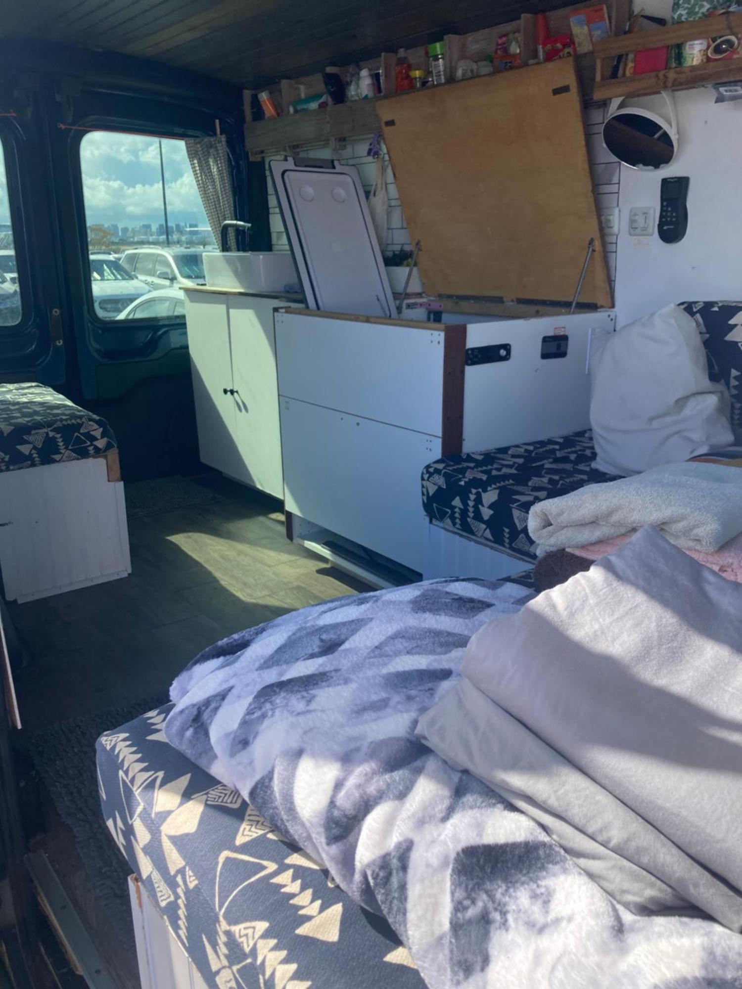 ホテル Oahu Camper Adventures カイルア エクステリア 写真